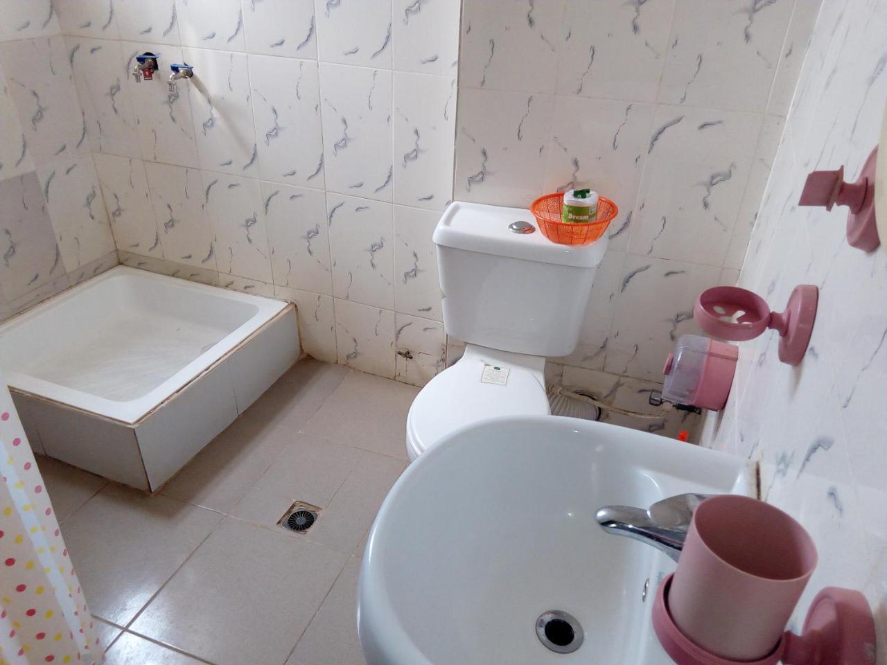 Royal Green Guest House Abeokuta Buitenkant foto