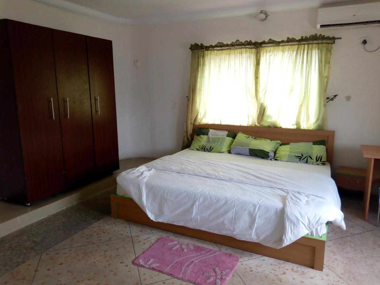Royal Green Guest House Abeokuta Buitenkant foto